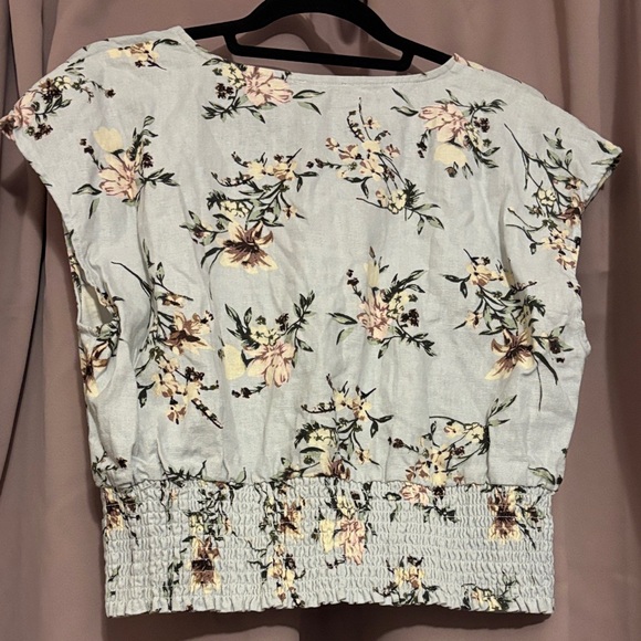 Dynamite Floral Button-Front Linen Blouse - Picture 4 of 4